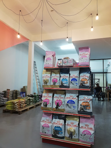 Love Kiki Pet House Bandar Enstek