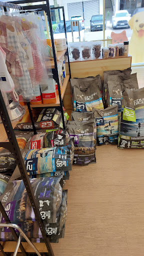 The Paw Hub