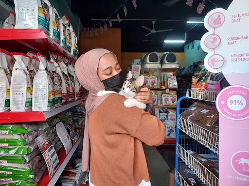 AL QAYYIM PET STORE BERTAM